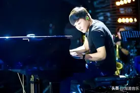黄绮珊、那英、李健都离不开他，央视请他出山，却很少人知道？图片