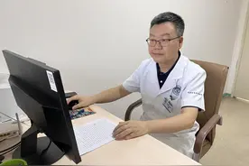 女性患病风险约为男性的1.5倍，如何预防老年抑郁？医生建议→图片