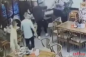 四川男子搭讪被拒殴打2名女孩，刑拘图片