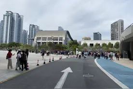 杭州体育中考游泳开考！2分钟内游完已经不“稀奇”图片