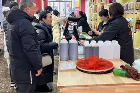 新春走基层 | “扎堆”打醋 体验“不一样的春节味道”图片
