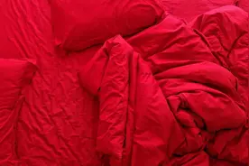 竟然还有公婆睡儿子儿媳婚床的，太让人不解了图片
