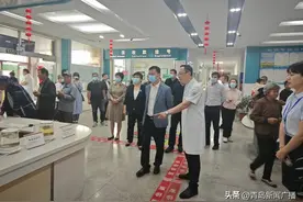 数智赋能基层医疗卫生服务 青岛市“卫生健康服务在基层”主题宣传活动走进胶州市图片
