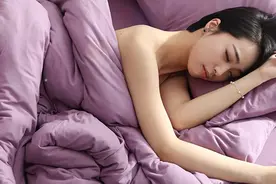 女人经常“裸睡”有这2大好处，你感受到了吗？快来看看！图片