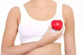 哺乳期乳房痒图片