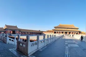“此去泉台招旧部，旌旗十万斩阎罗” | 放进作文里的佳句图片