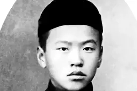 “蒙古王”——乌兰夫图片