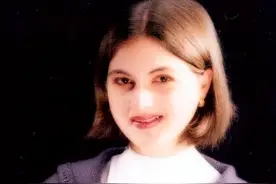 乌克兰美女远嫁河南小伙，产下3子后丈夫病逝，她的做法让人佩服图片