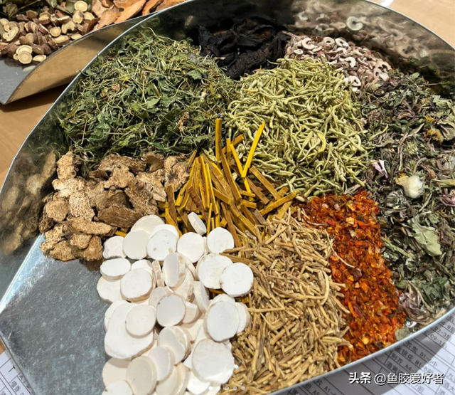 小白花鱼胶的功效与作用 2026年小白花鱼胶的功效与作用图片 小白花鱼胶的功效与作用 2026年小白花鱼胶的功效与作用图片