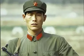 中国军服史上的奇迹，见证激情燃烧的岁月，65式军服组图图片