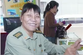 女篮名将郑海霞：坐拥大校军衔，嫁给1米9街道临时工，现状如何？图片