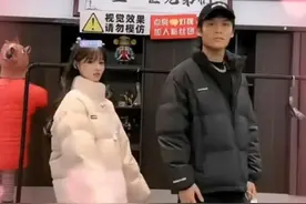 小杨哥妈妈连夜改简介，没承想多年前的一句玩笑，却埋下伏笔图片