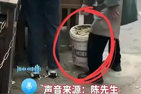 一波未平，一波又起！江西老太“提粪抢摊”，欺负弱女，曾是教师图片
