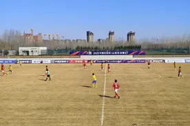 2025中国足协杯（山西长治赛区）足球赛在屯留体育中心足球场激情开赛图片