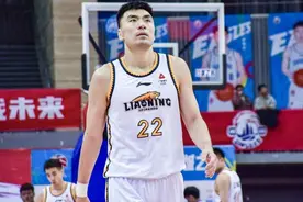 报平安!李晓旭左脚无对抗受伤单腿跳退赛,辽篮:暂时排除跟腱损伤图片