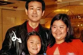 郑欣宜自杀传闻才澄清不久，76岁的郑少秋还是摆脱不了丧女之痛图片