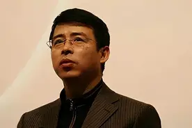 曾要求中国给全世界道歉，被封杀的央视名嘴阿丘，如今怎么样了？图片