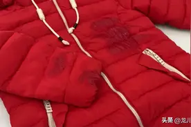 羽绒服不管多脏，3分钟教会你，立马干净，还能马上穿，太实用了图片
