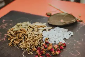 带状疱疹中药特效方，三味药，快速止疼消疱疹，成本不到10块钱！图片