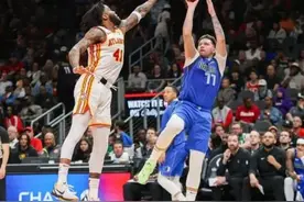 近30年来NBA得分爆发力最强8人，前三难分伯仲，2人在同一球队图片