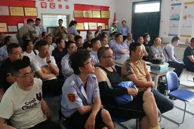 兰州公安交警七里河大队走进公交公司开展交通安全宣传图片