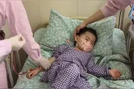 年仅4岁半！湖南双胞胎女儿携手救妈妈图片