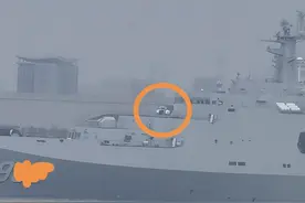 “激光炮”现身071型两栖船坞登陆舰，中国海军迎来海战新时代图片