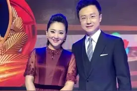 央视新闻主播刚强，让二婚妻子从丁克变成母亲，一切都是刚刚好图片