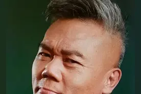 司马南含泪发声：别再攻击中储粮，小心中了境外势力的圈套图片