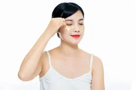 女人衰老的5个“丑态”，若你一个没中，恭喜，说明你还很年轻！图片