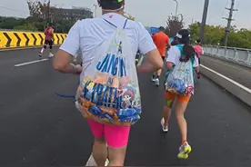 苏州马拉松薅“能量胶”的男女已找到，“能量胶已吃完”！当地文体旅游局回应图片