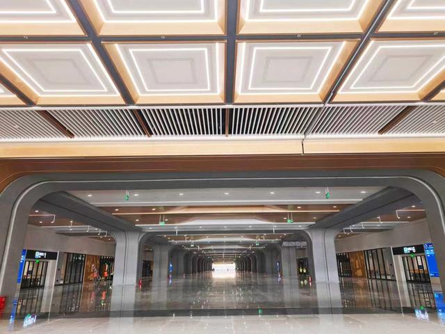 西北地区大型综合交通枢纽——西安东站建成投用