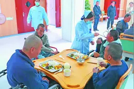 智慧+服务 养老变“享老”——探访海东高原康养中心图片
