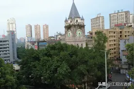 泸州钟鼓楼：从大观台到城市心脏，关于它的百年沧桑与烟火记忆图片
