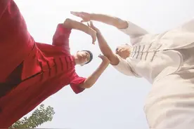 文化中国行｜杨式太极拳，正气充盈股掌间图片