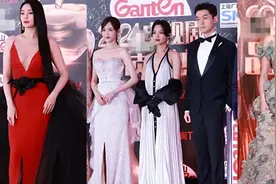 上海这一夜，蒋勤勤中式贵气，关晓彤仙气飘飘，白敬亭又站c位！图片