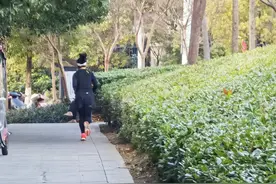 跑步时心率或高或低，原来是“运动手表”作的祟图片