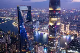 中美第一大城市差距明显！纽约834万人创造1.06万亿GDP，上海呢?图片