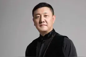 歌王韩磊：娶小16岁的王燕，婚后连生2胎，如今生活羡煞旁人图片