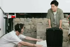 笑死！丈母娘不再惯着董宇辉！大呼：再有这般动作，给我往死里揍图片