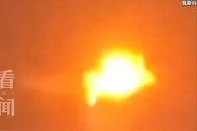 莫斯科夜空惊魂！俄军防空大显神威，无人机集群梦断天际！图片