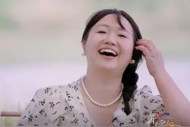 麦麦被骂再升级，深挖她的人设和家庭，有些细思极恐图片