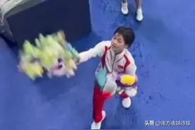 笑不活了，全红婵在巴黎飙雷州话:鲁该样来呀？哥:瓦掐飞机来咯。图片