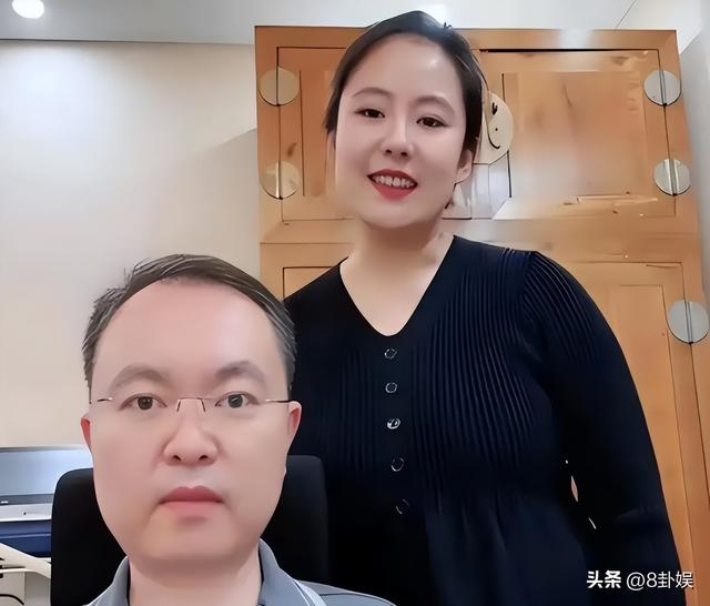 蔡磊刚拿AI重磅奖项没多久，妻子段睿一番话，再度引爆全网好评