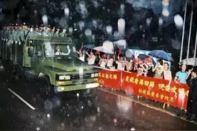 解放军驻港部队有多特殊？看似存在感低，仍是当地“定海神针”！图片