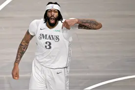 浓眉哥你太强了，加盟独行侠才1场，就打破21世纪NBA纪录图片