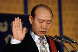 首尔之春开创者，全斗焕是怎样走向“权力之巅”图片