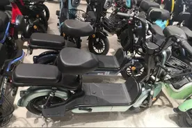 2025年电动车换电池，质保的隐藏条款不看清，你的钱可能白花了图片