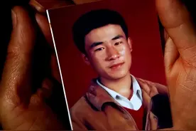 还原1996年呼格吉勒图奸杀案，一个被冤杀的18岁少年18年后被平反图片