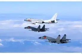 解放军海陆空加火箭军围岛军演开始了，规模一次比一次大！图片